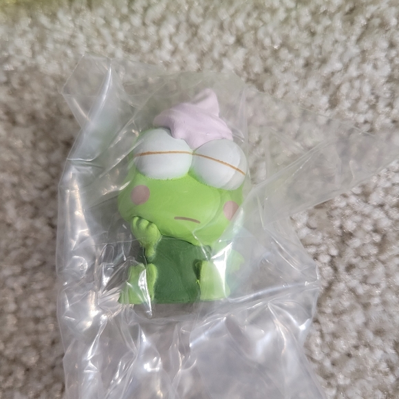 Keroppi Sanrio Ice Cream Capsule Toy - Picture 2 of 4